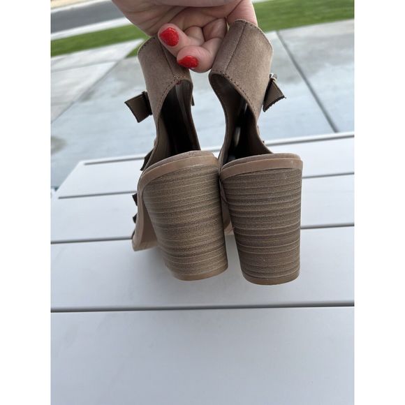 Dolce Vita Open Toe Ankle Buckle Strap Block Heel Sandal - Size 9 - Brown - Picture 5 of 8